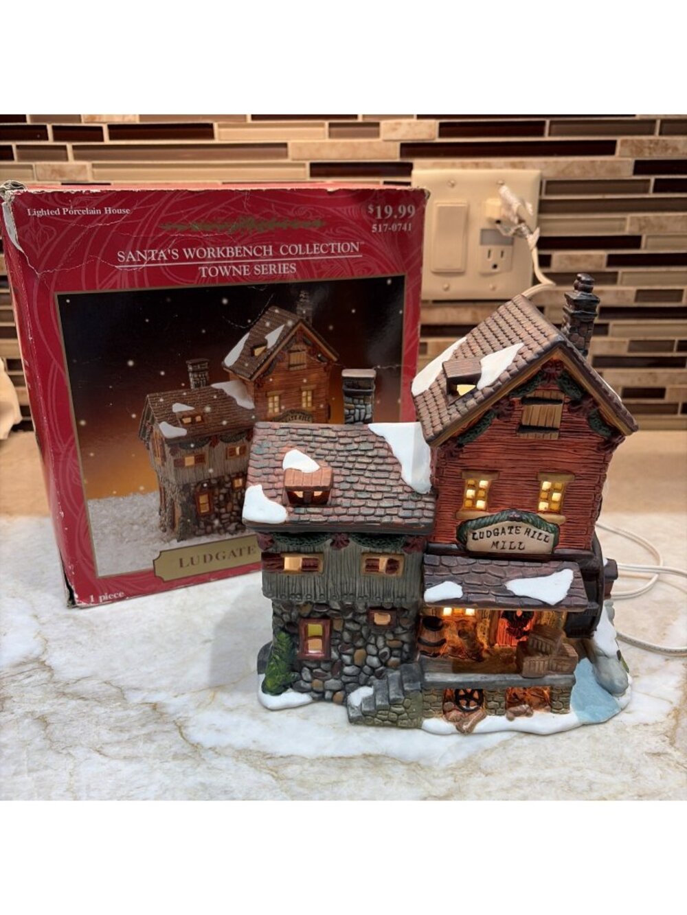 Vtg Santa's Workbench Towne Series Ludgate Hill Mill 517-0741 Lighted Building